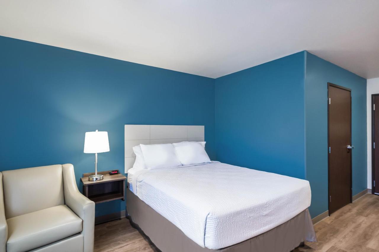 Woodspring Suites Chicago Addison Exterior foto
